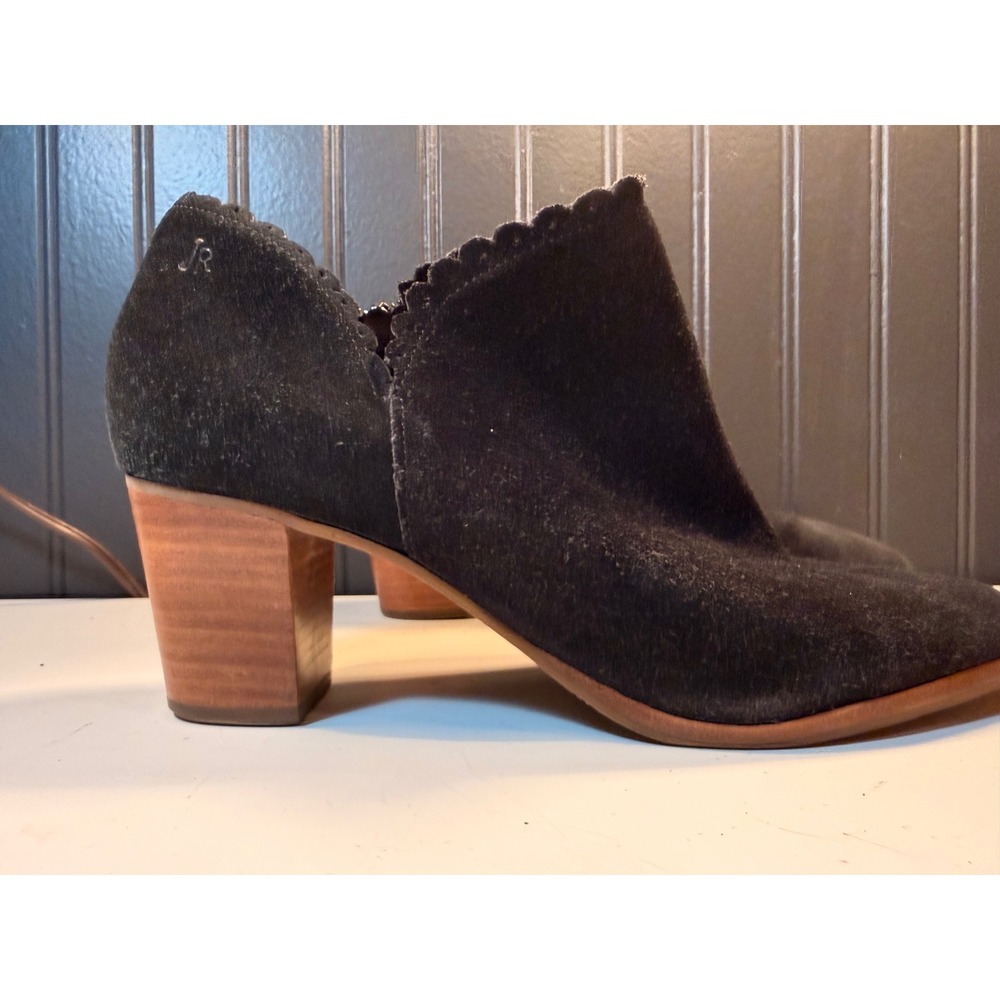 Jack Rogers Black Suede Scalloped Ankle Booties Wood Stacked Heel Side Zip 8.5M